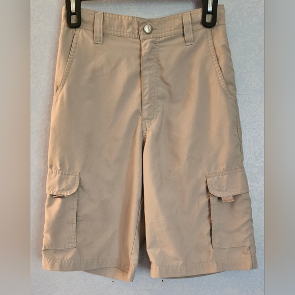 🟡 GNARLY Boys Tan Khaki Qyuck Dry Shorts 12 - Picture 1 of 3
